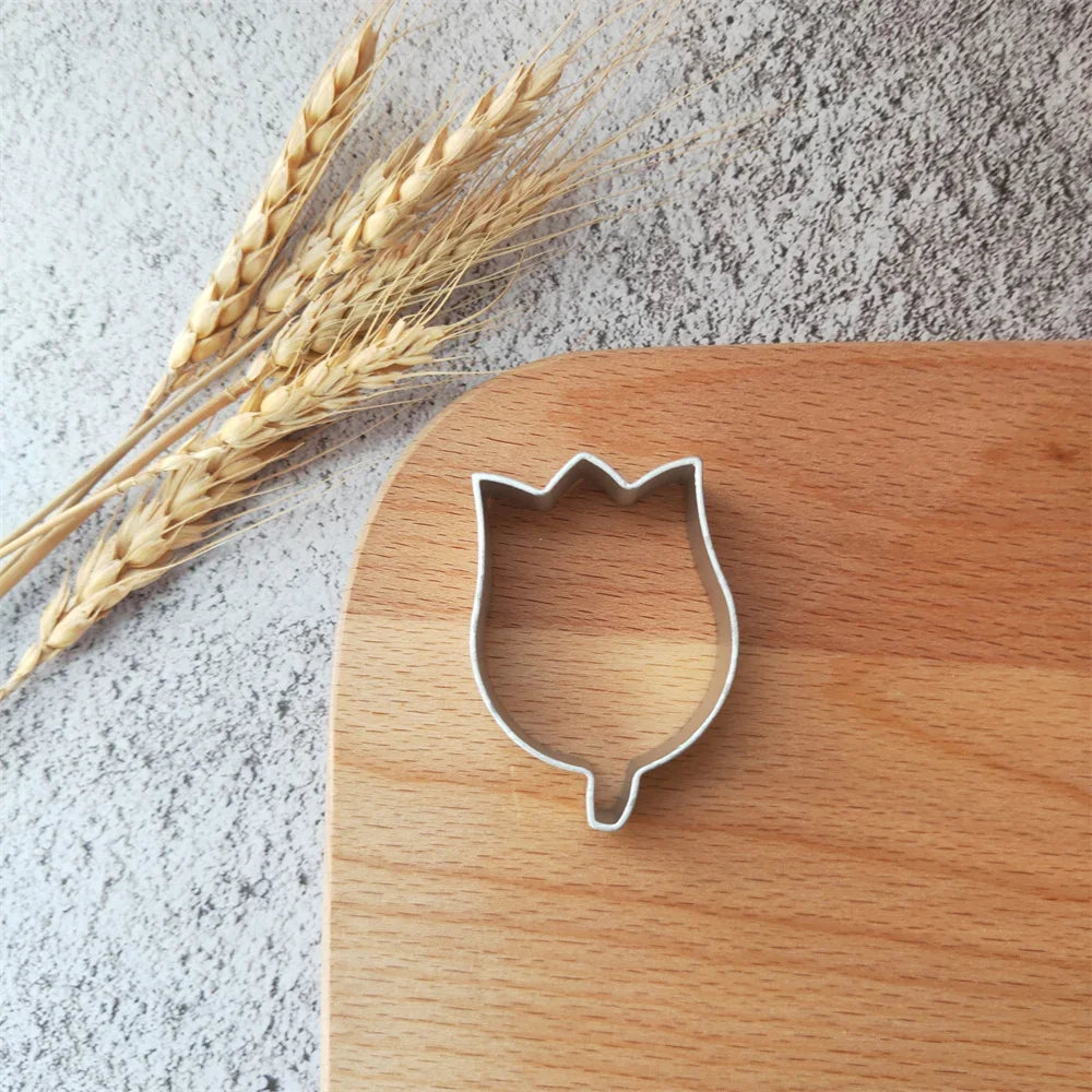 Variety Styles Stainless Steel Easter Biscuit Cutter Easter Rabbit Eggs Carrot Cookie Mold Kitchenware Cookie Cutter Baking Tool