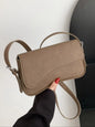 26 Spring/Summer Women'S Saddle Bag, Daily Shoulder Bag and Crossbody Bag, Classic Shoulder Bag, Elegant Magnetic Sealed Saddle Bag, Suitable for Daily Use, Party Attendance
